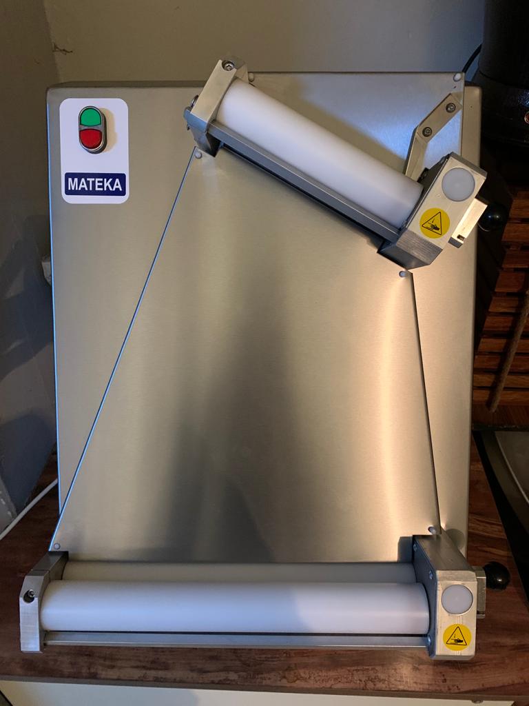 ''FİYAT SORUNUZ'' Mateka Hamur Açma Makinesi - 30cm